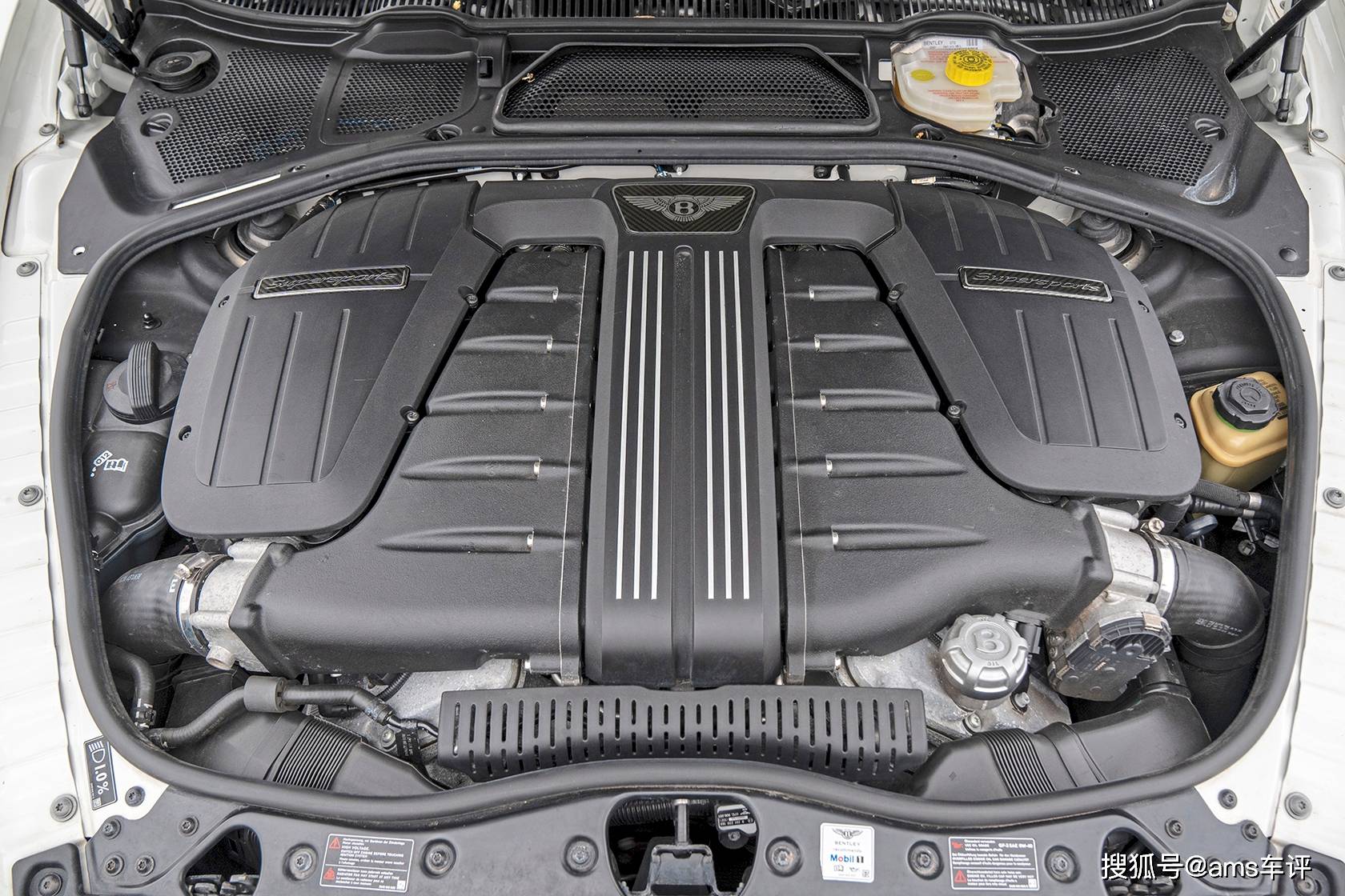 原创
                舒适与W12：宾利欧陆GT 20周年-第7张图片-欧陆平台
